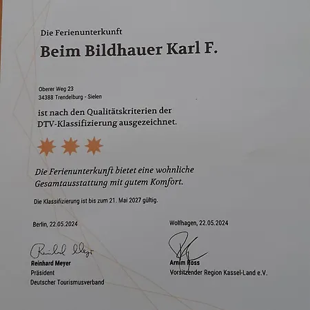 Beim Bildhauer Karl F